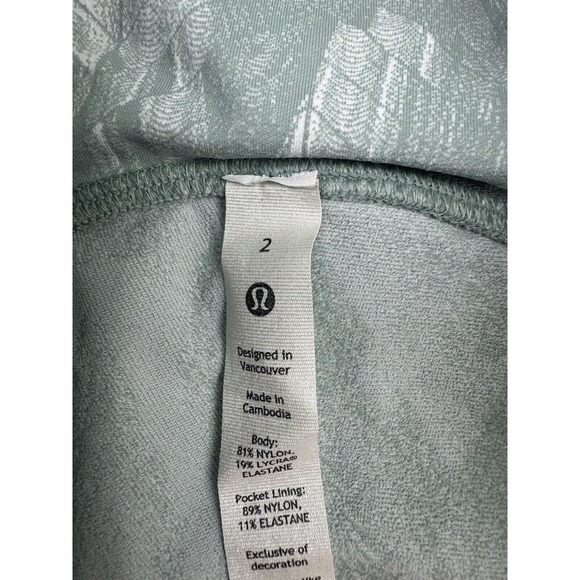 Lululemon‎ Shorts Swift Speed HR 8” Biker Jacquard Silver Blue Run Sz 2 NWT - Picture 3 of 4